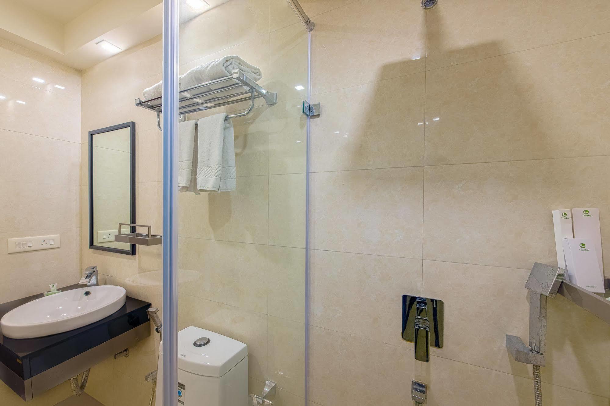 Hotel Treebo Vedanta 3*