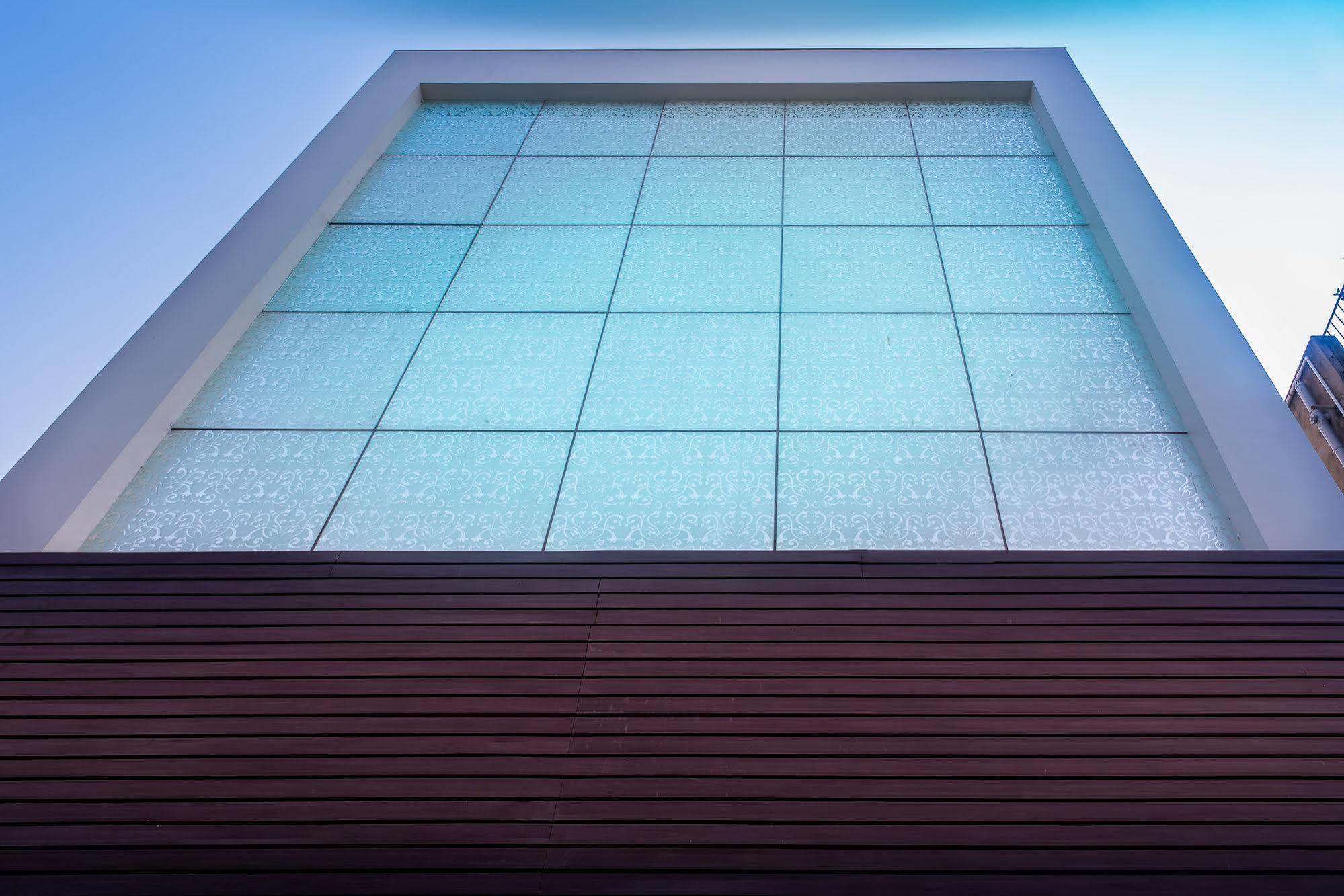 Hotel Treebo Vedanta Kolkata